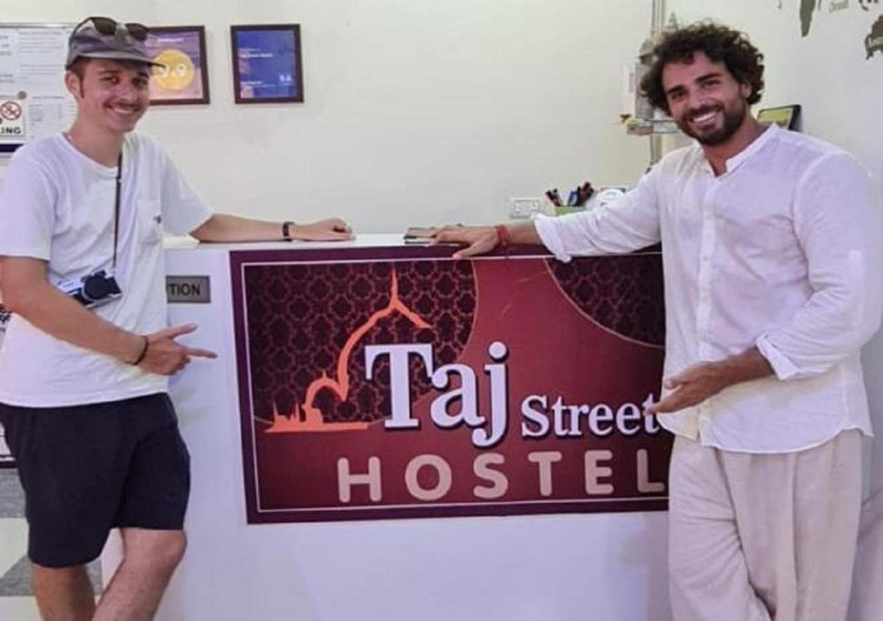 Taj Street Hostel Agra  Zewnętrze zdjęcie